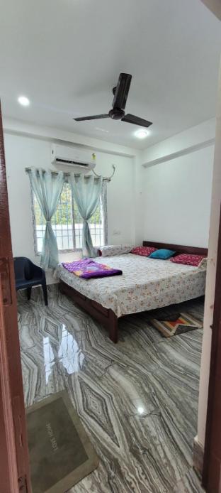 gour gadadhar guest house