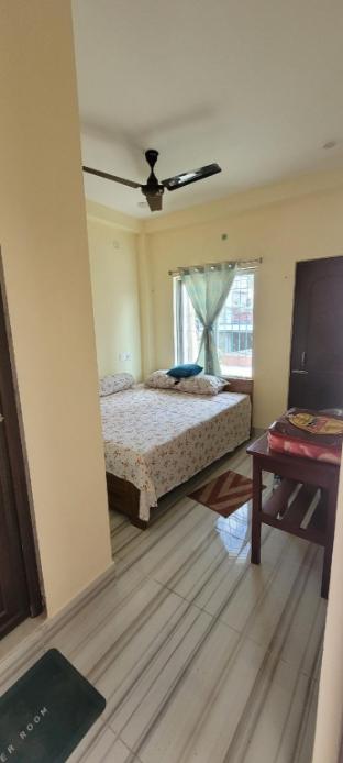 gour gadadhar guest house