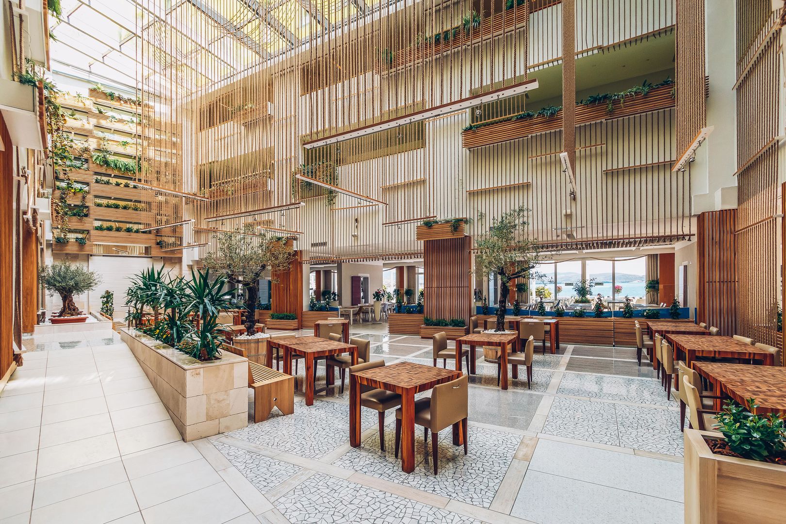 carine hotel park