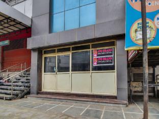 super hotel o d plaza near by pitampura metro station