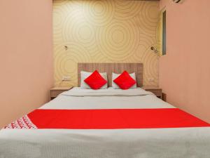 super hotel o d plaza near by pitampura metro station