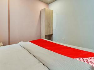 super hotel o d plaza near by pitampura metro station