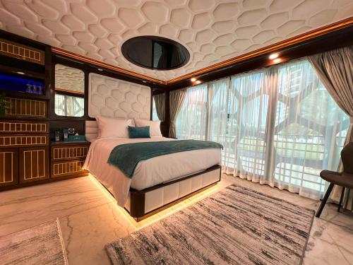 overnight super yacht experience orchid