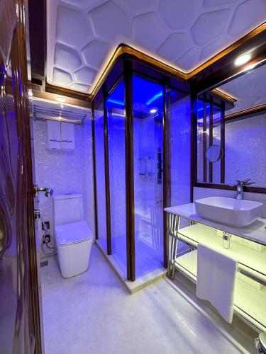 overnight super yacht experience orchid