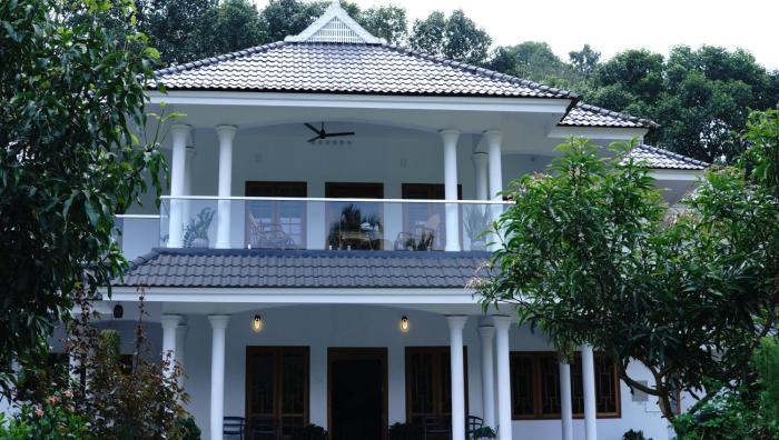 humblebee retreat thattekad