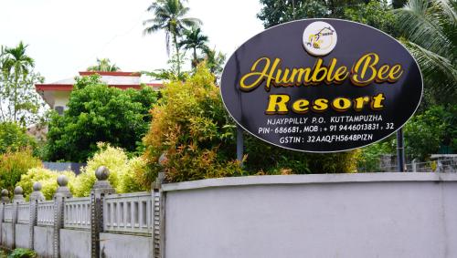 humblebee retreat thattekad