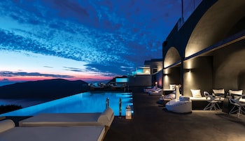 west east suites