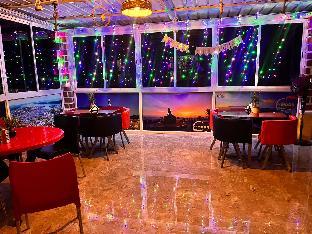 The Moon Home Stay,,3 star
