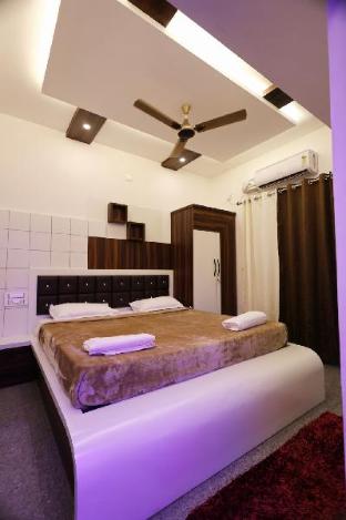 the moon home stay