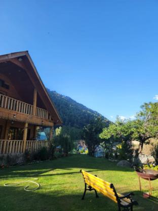 riverfront reem cottage