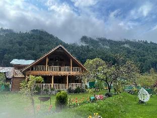 Riverfront Reem Cottage,,4 star