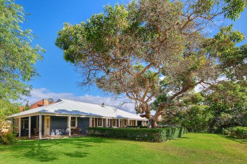 caves house hotel and apartments yallingup