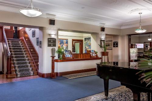 caves house hotel and apartments yallingup