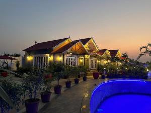 ykc farms and villas