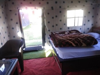 Mountain Deligh Camp Chopta,,2 star