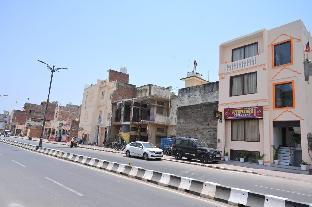 pitambara homestay