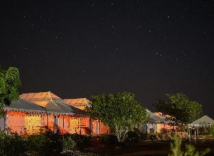 lakhmana desert camp with swimming pool