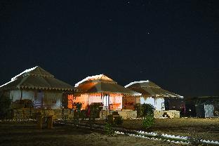 lakhmana desert camp with swimming pool