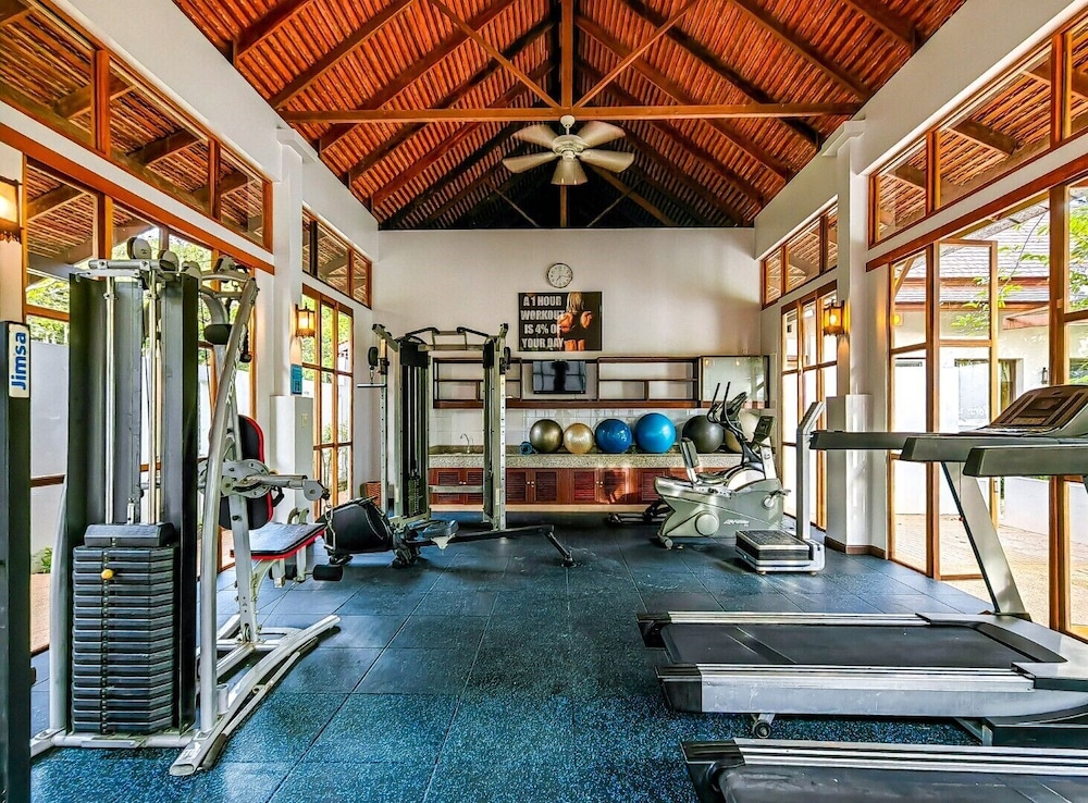 bor saen pool villa