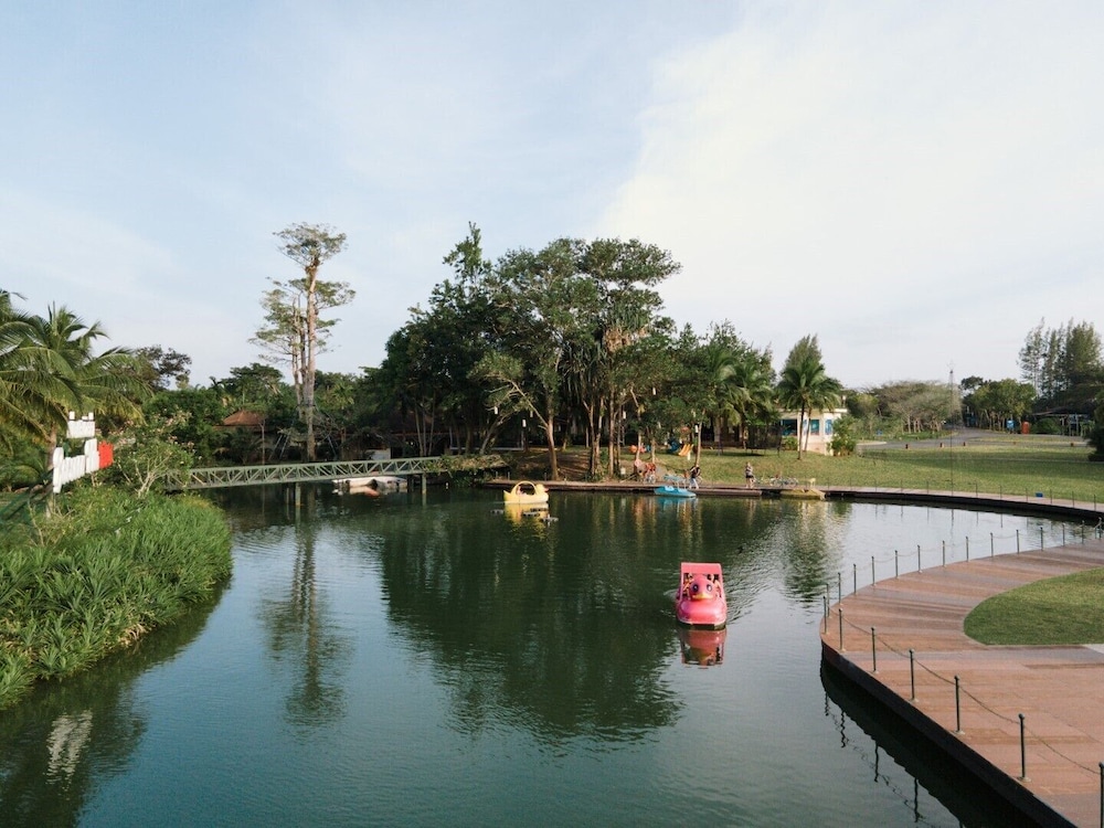 bor saen pool villa