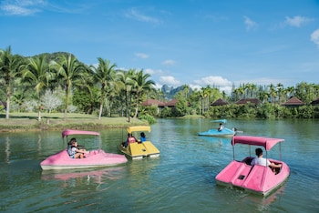 bor saen pool villa