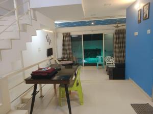 blue line villa lonavala