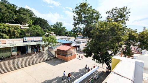 palliyarai garden room and lodge palani