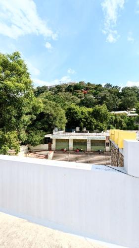 palliyarai garden room and lodge palani