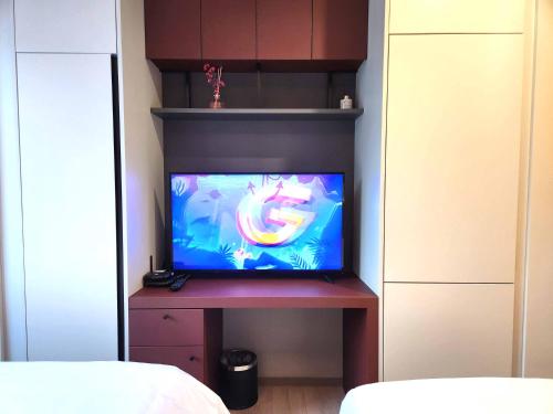 raviens elliys room