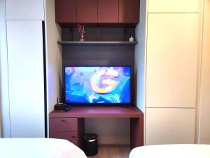 raviens elliys room