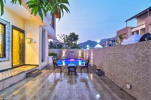 Canvas Villa Lonavala ,,5 star