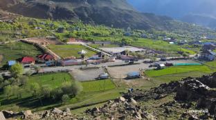 d royal ladakh hotel and restaurant