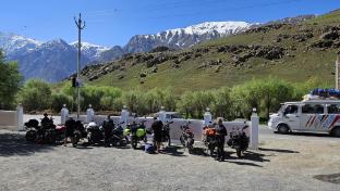 d royal ladakh hotel and restaurant
