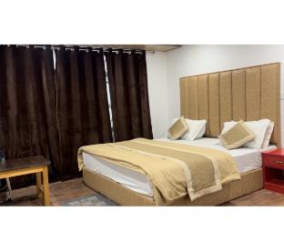 d royal ladakh hotel and restaurant