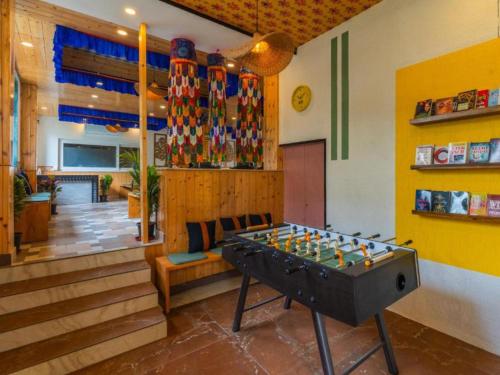 the hosteller mcleodganj bhagsu waterfall