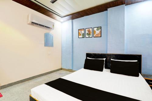 Hotel O Shivay Inn,,4 star