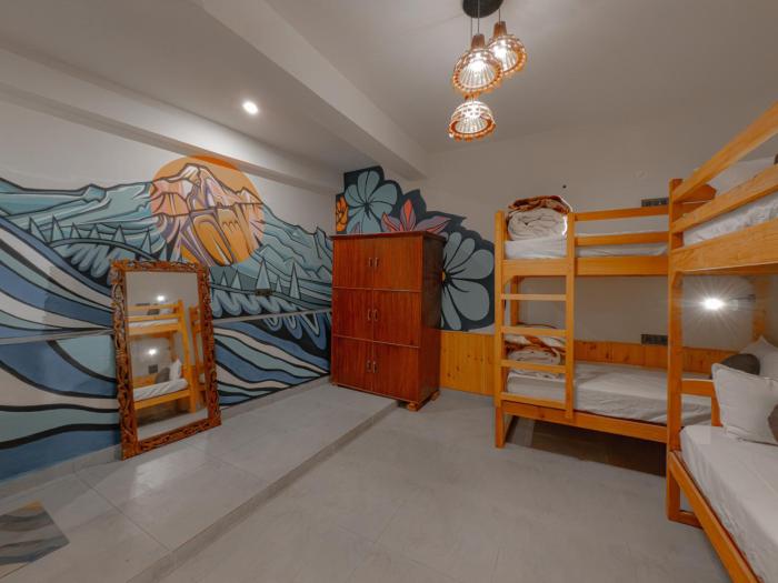 the rustic jibhi backpackers hostel