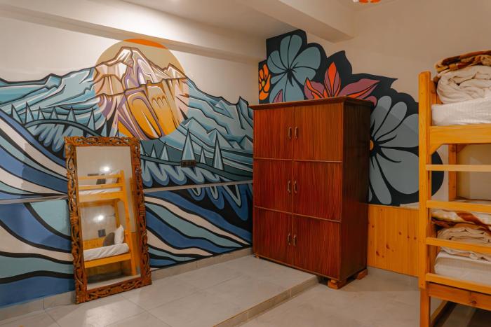 the rustic jibhi backpackers hostel