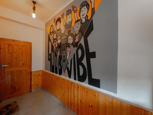 the rustic jibhi backpackers hostel