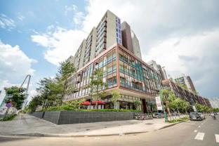 metropole deluxe apartment view city center