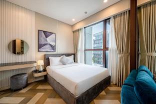 metropole deluxe apartment view city center