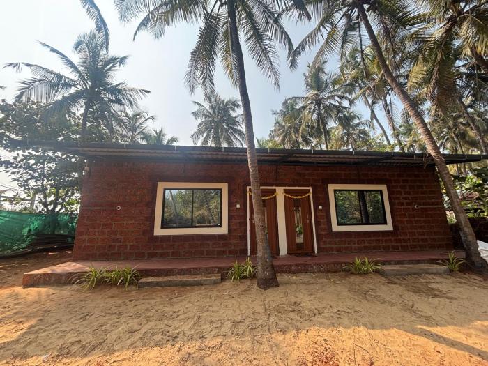 ocean beach stay honnavar