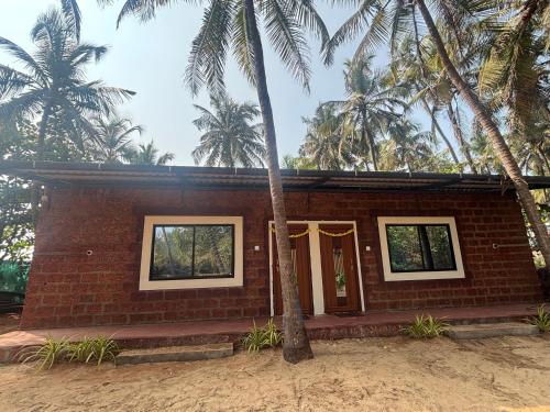 ocean beach stay honnavar