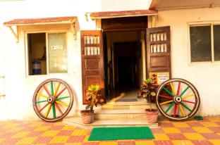 Samrat Guest House Murud,,3 star