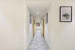 hotel yellow courtyard unit of rvs
