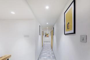 hotel yellow courtyard unit of rvs