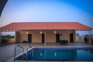 the sol street villa