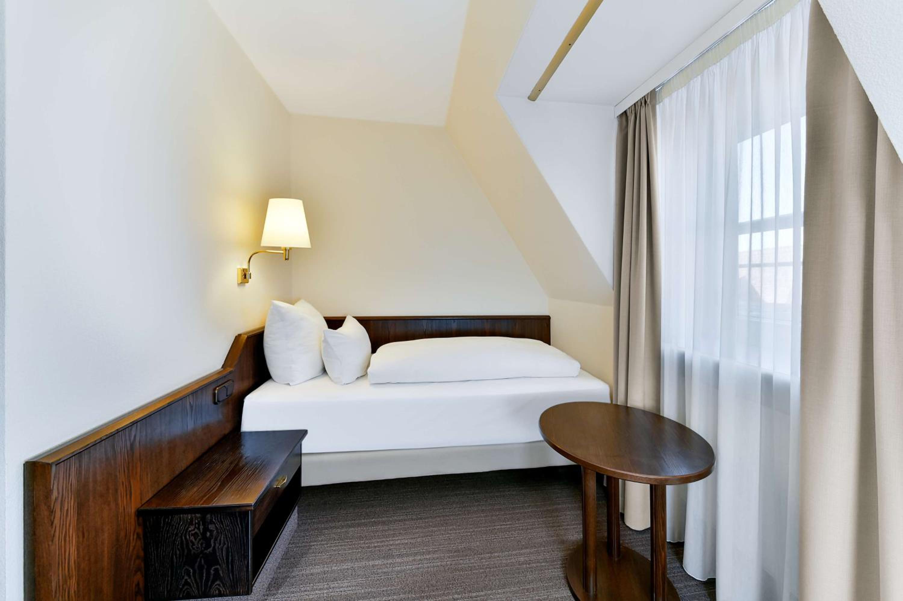 elaya hotel noerdlingen trademark by wyndham