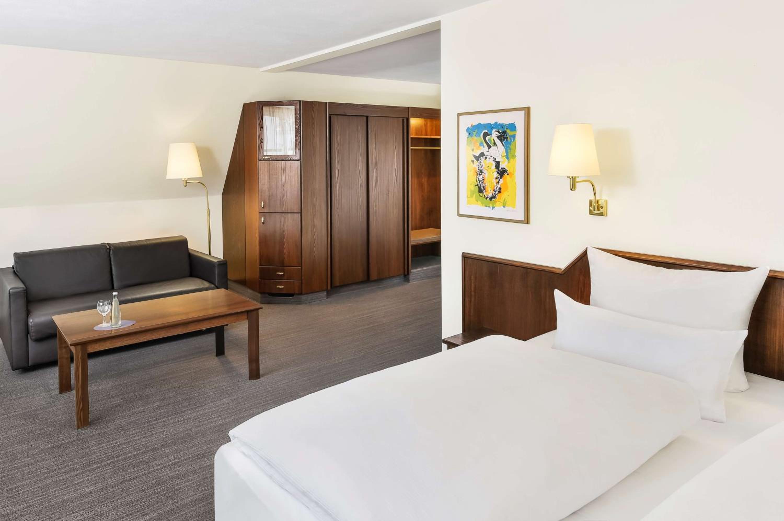 elaya hotel noerdlingen trademark by wyndham