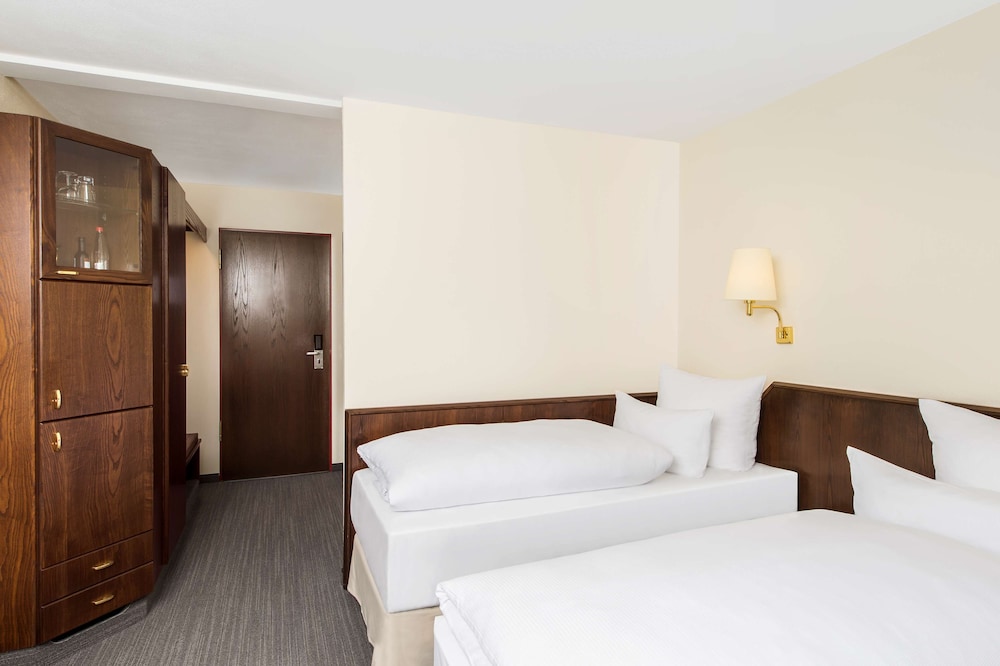 elaya hotel noerdlingen trademark by wyndham
